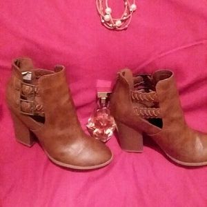 All year Ankle boots heels
